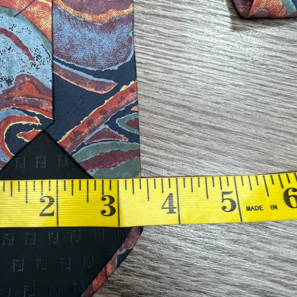 Fendi Multi-Colored Paisley Pattern Silk Tie - Picture 5 of 6